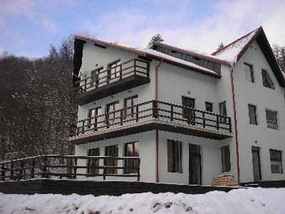 Pensiunea Verde Crud, Rasnov, judetul Brasov