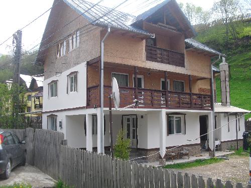 Pensiunea Casa Buburuza, Podu Dambovitei, judetul Arges