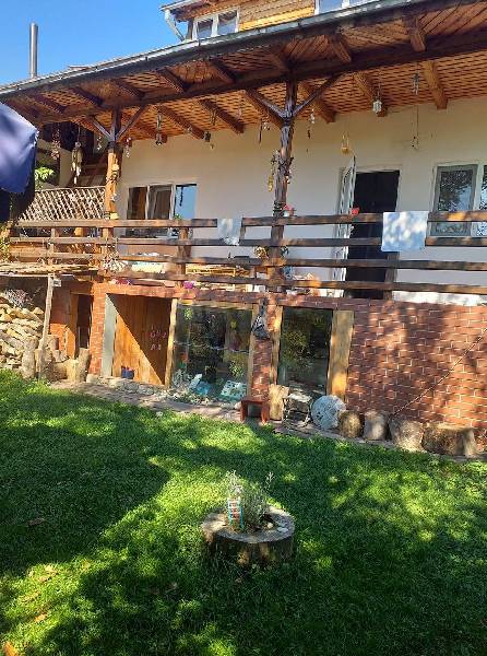 Casa Bezdead, Bezdead, judetul Dambovita